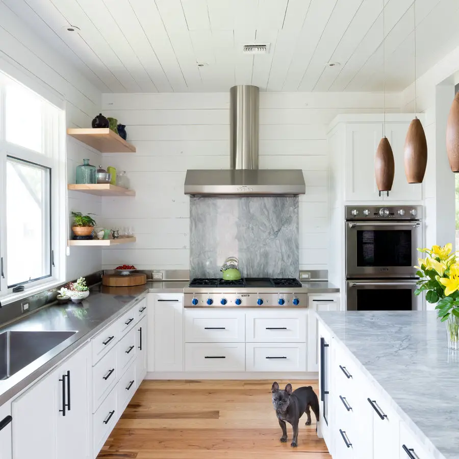 30 Transitional Style Kitchen Ideas with Stainless Steel Countertops
